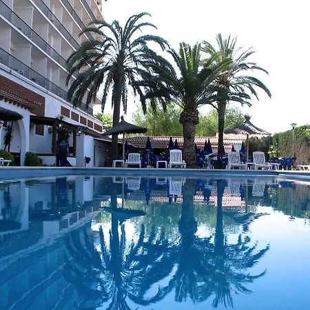 Отель Ibersol Playa Dorada Комарруга