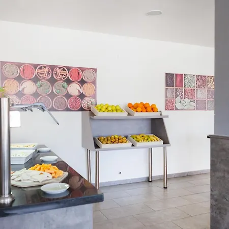 Hotel Ohtels San Salvador 3*